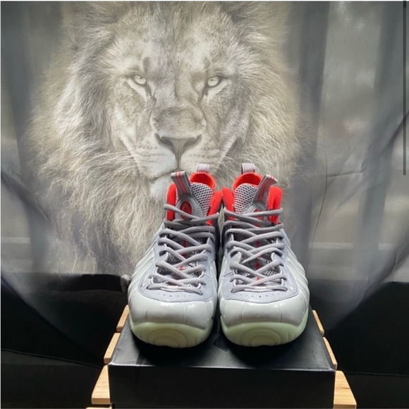 Nike Air Yeezy Foamposite Pro PRM - Picture 2 of 7